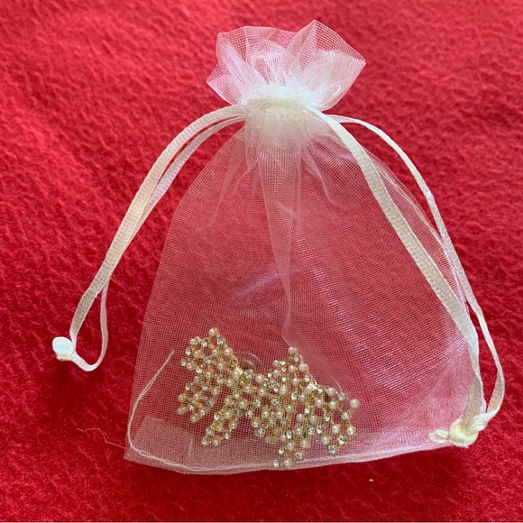 Bow Earrings gold color sparkle Comes with bag - Picture 5 of 5